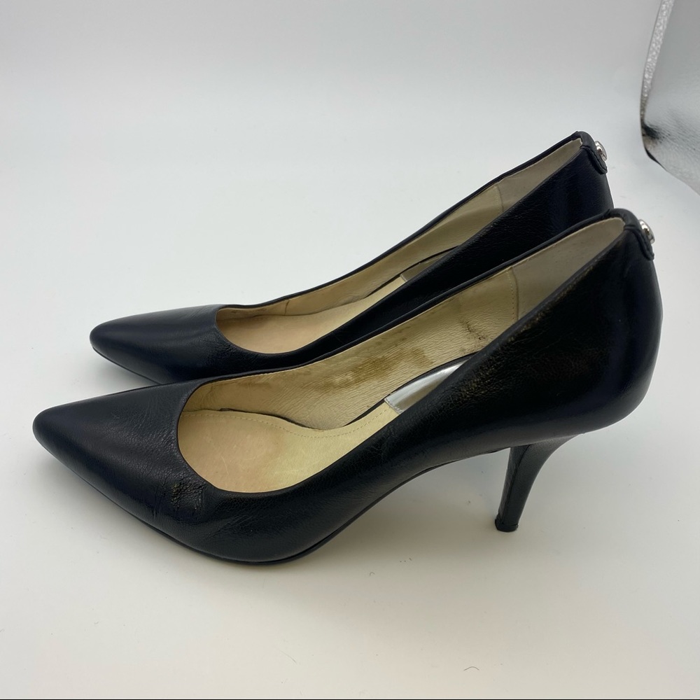 Michael Kors Pointed Toe Leather Pumps 8 - Picture 4 of 11